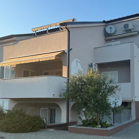 Apartment Pirun Baška Exterior foto